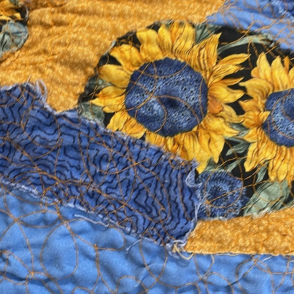 Handcrafted Quilted Embroidered Crop Jacket - Picture 6 of 9